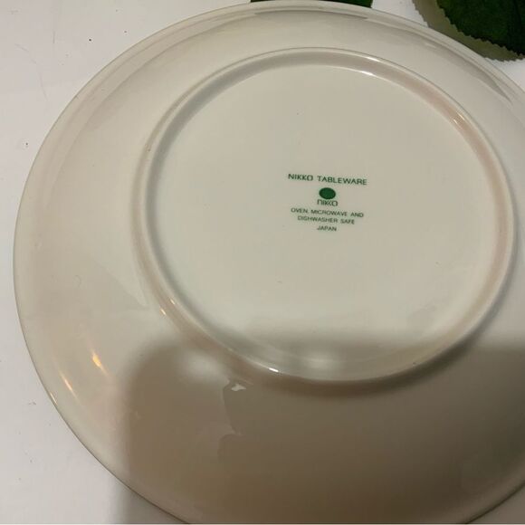 Nikko Tableware Salad/Dessert Plates 7" Floral Burgundy Blue Yellow Green G 7 - Picture 6 of 6